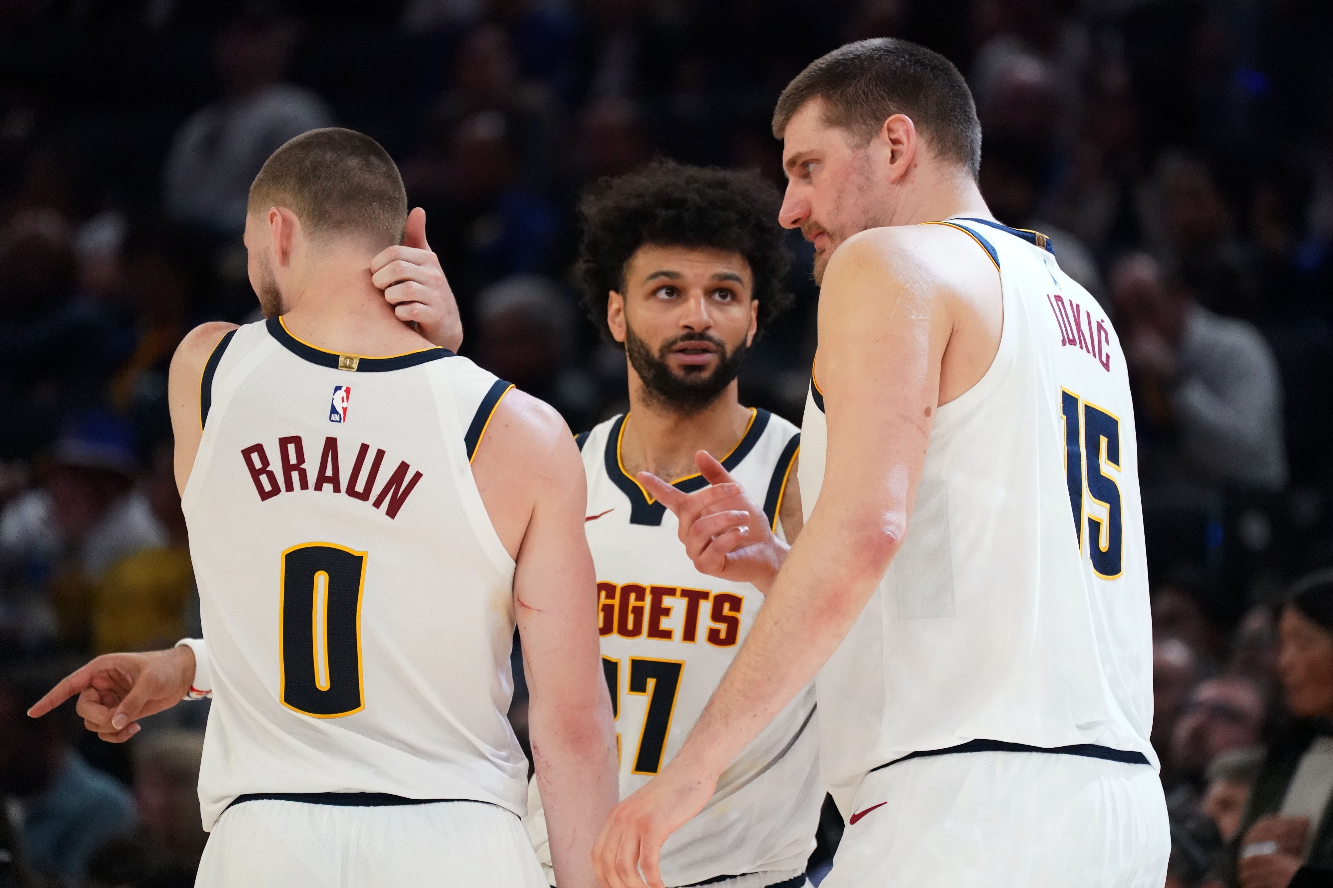 半岛体育APP-NBA彩经：掘金小胜开拓者 森林狼客场力拼绿军 太阳主场复仇猛龙